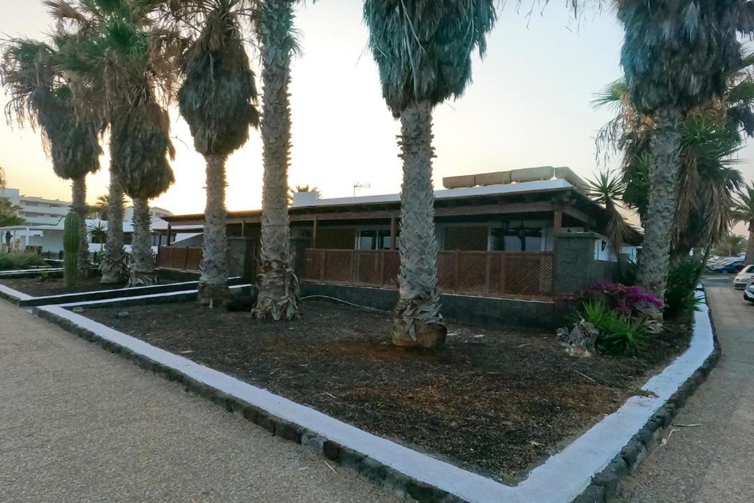 La Casa De La Playa Villa Puerto del Carmen  Exteriör bild