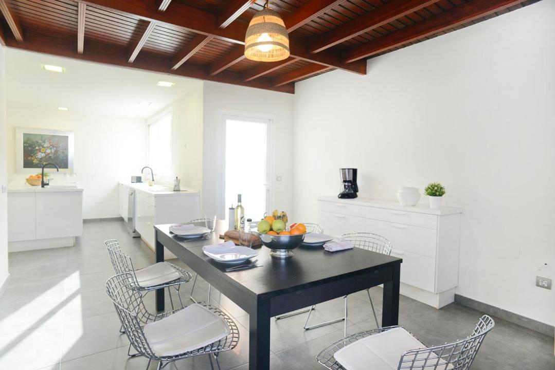 La Casa De La Playa Villa Puerto del Carmen  Exteriör bild
