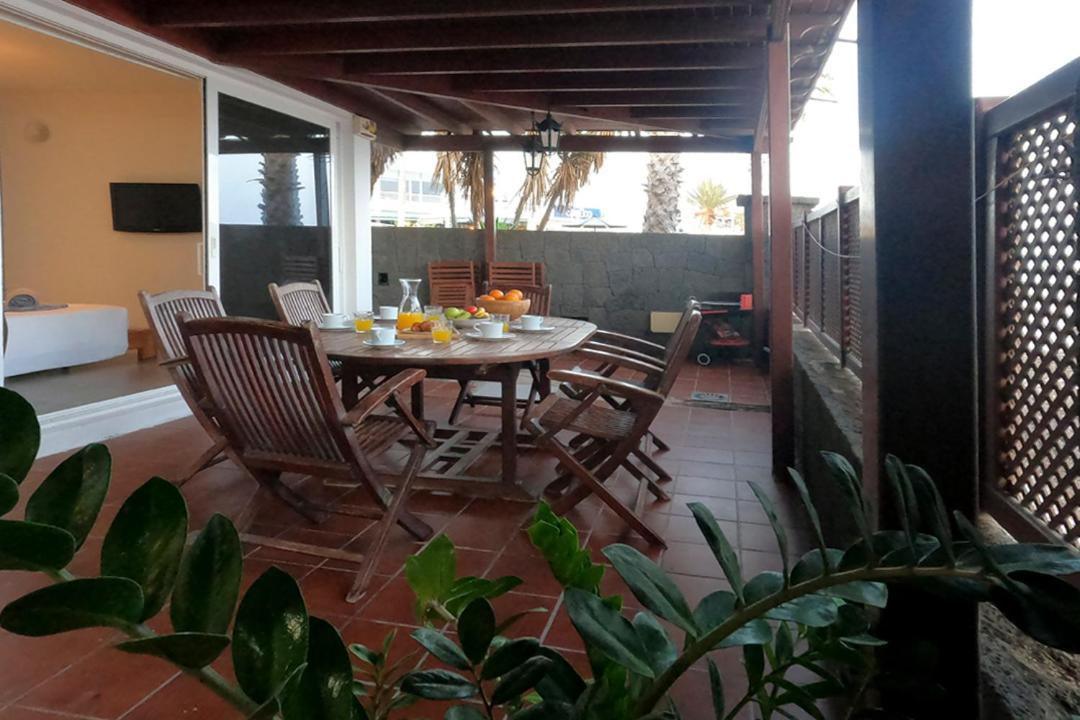 La Casa De La Playa Villa Puerto del Carmen  Exteriör bild